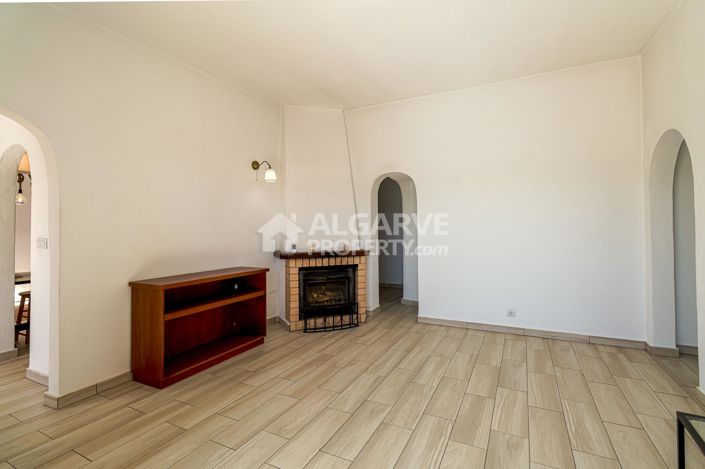 Image No.10-3 Bed Villa for sale