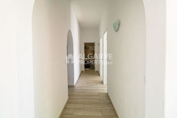 Image No.19-3 Bed Villa for sale