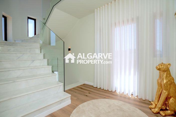 Image No.13-4 Bed Villa for sale