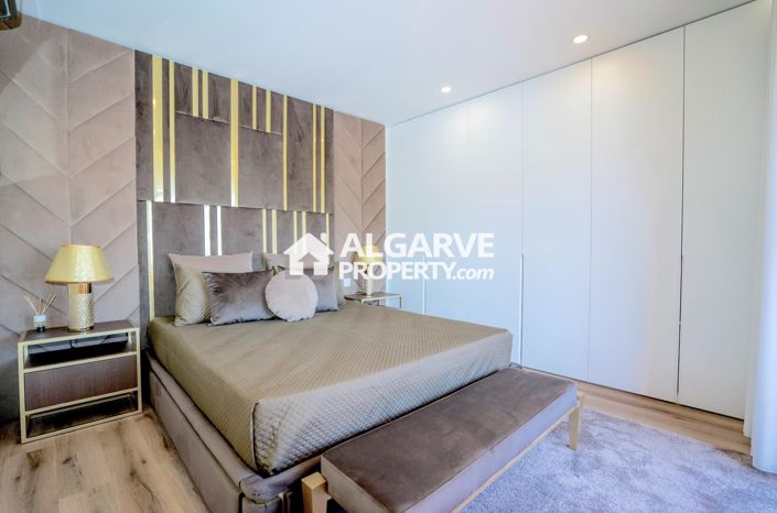 Image No.17-4 Bed Villa for sale