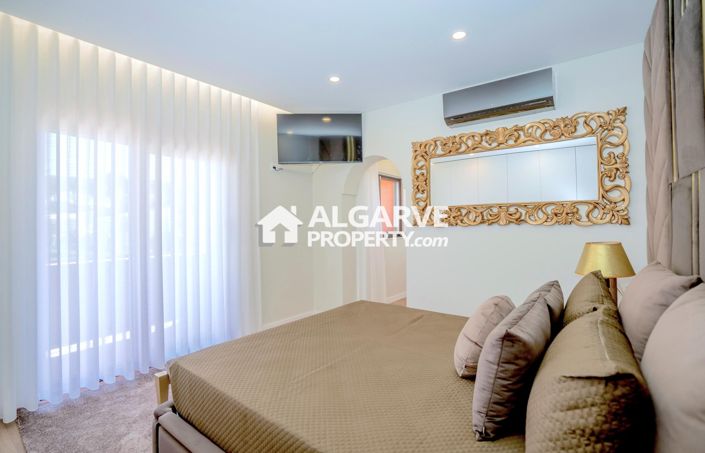 Image No.18-4 Bed Villa for sale