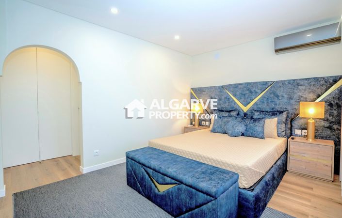 Image No.20-4 Bed Villa for sale