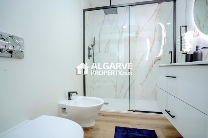 Image No.24-4 Bed Villa for sale