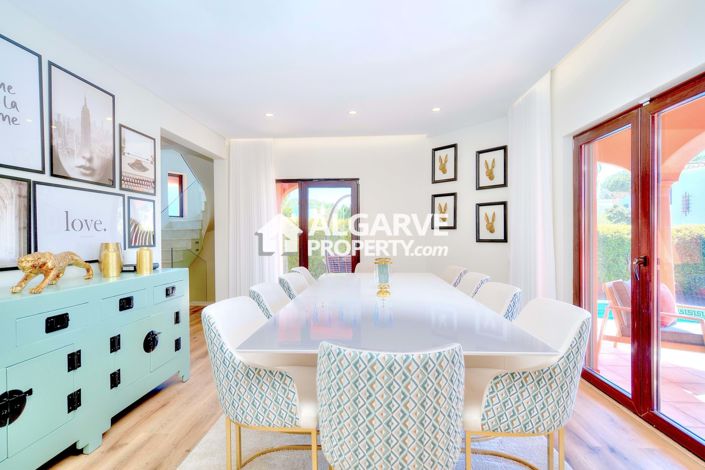 Image No.4-4 Bed Villa for sale