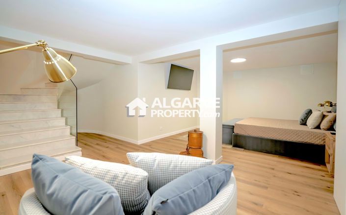 Image No.44-4 Bed Villa for sale