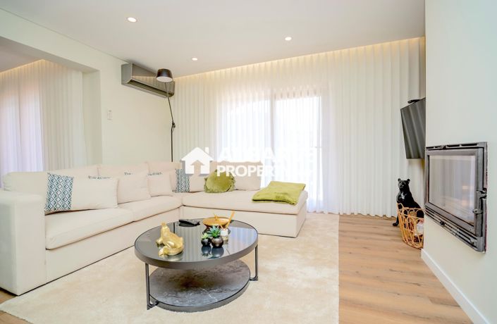 Image No.50-4 Bed Villa for sale