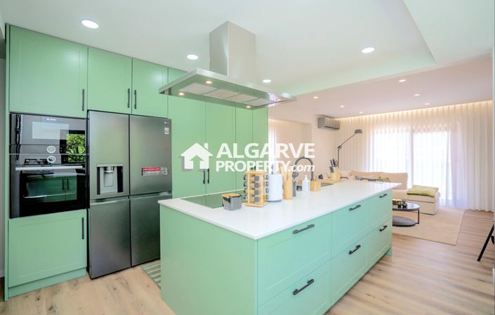 Image No.52-4 Bed Villa for sale