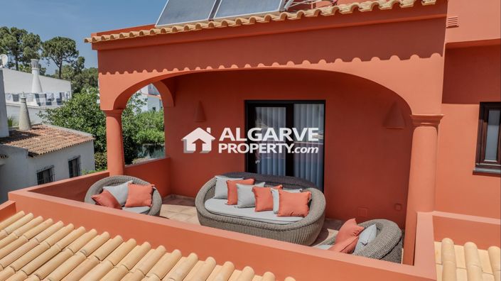 Image No.57-4 Bed Villa for sale