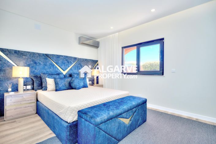 Image No.60-4 Bed Villa for sale