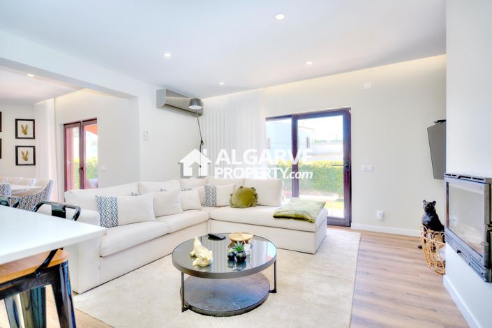 Image No.69-4 Bed Villa for sale