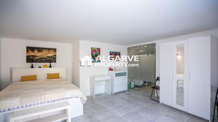 Image No.30-5 Bed Villa for sale