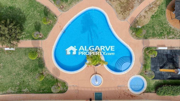 Image No.12-4 Bed Apartment for sale