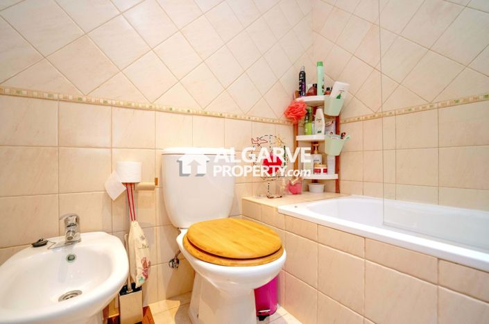 Image No.34-4 Bed Apartment for sale