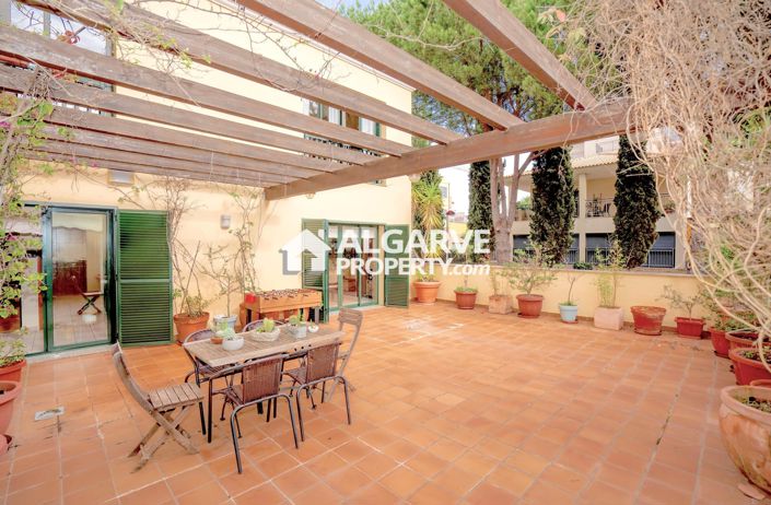 Image No.41-4 Bed Apartment for sale