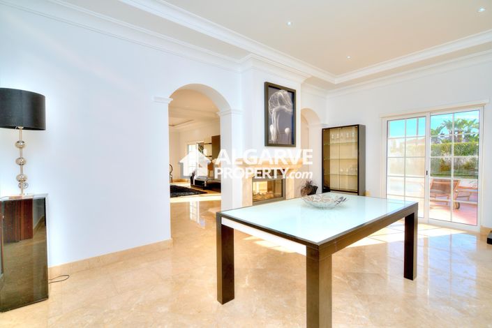 Image No.10-Villa de 4 chambres à vendre à Almancil