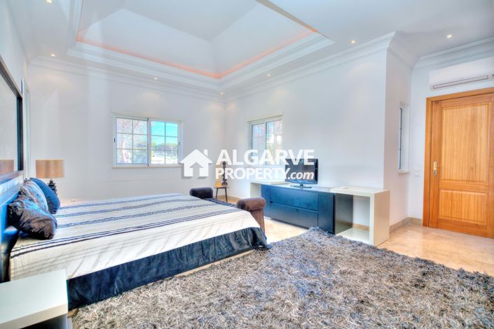 Image No.3-Villa de 4 chambres à vendre à Almancil