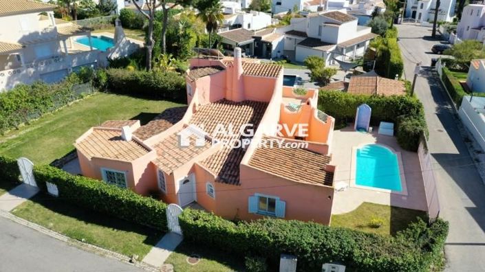 Image No.23-Villa de 4 chambres à vendre à Vilamoura