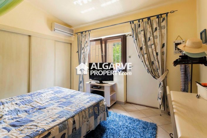 Image No.20-3 Bed Villa for sale