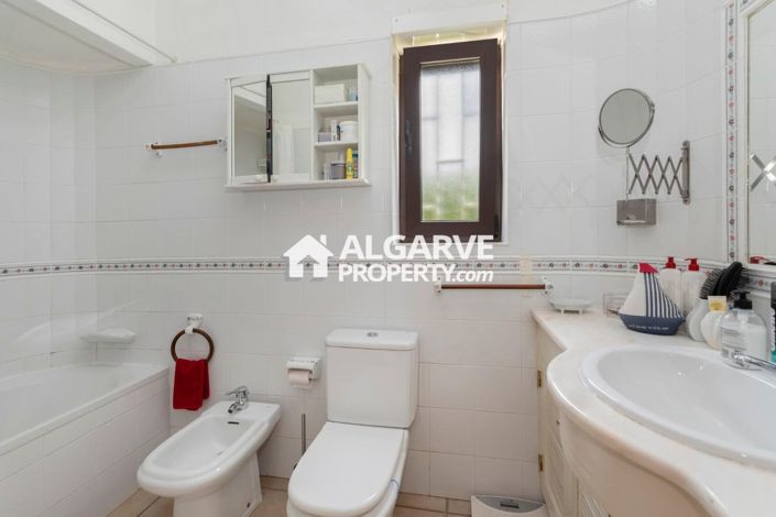 Image No.23-3 Bed Villa for sale