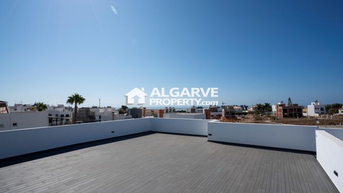 Image No.30-4 Bed Villa for sale