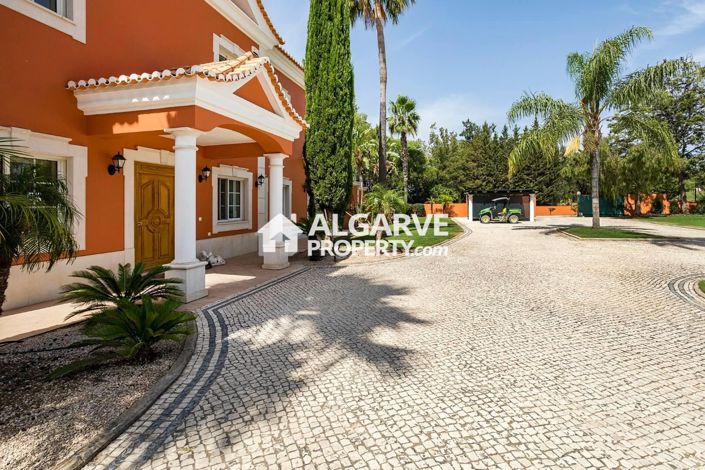 Image No.38-4 Bed Villa for sale