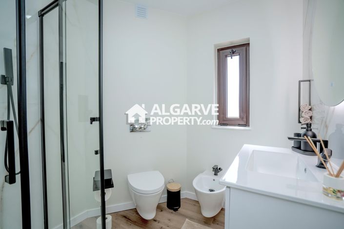 Image No.10-Villa de 4 chambres à vendre à Vilamoura