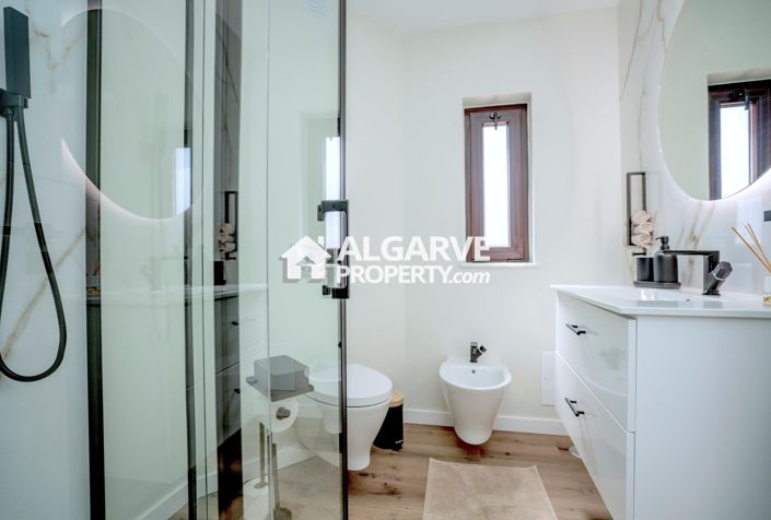 Image No.9-Villa de 4 chambres à vendre à Vilamoura