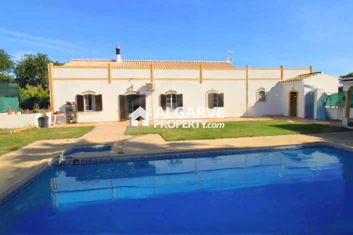 Image No.1-3 Bed Villa for sale