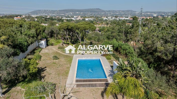 Image No.3-4 Bed Villa for sale