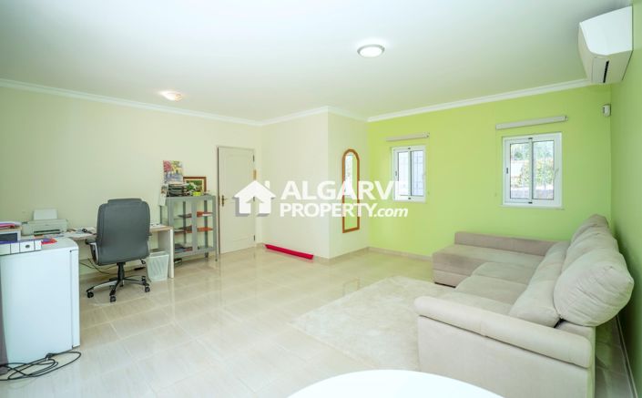 Image No.34-4 Bed Villa for sale