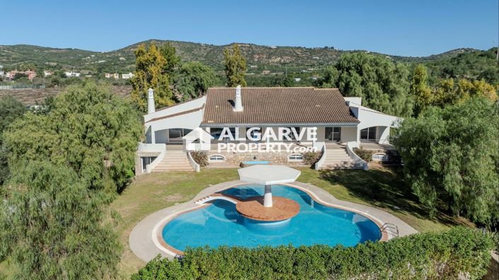 Image No.8-Villa de 6 chambres à vendre à Estói