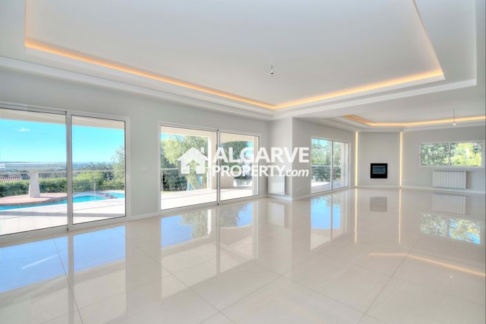 Image No.15-Villa de 6 chambres à vendre à Estói