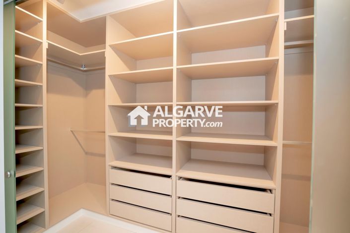 Image No.18-Villa de 6 chambres à vendre à Estói