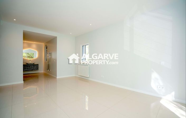 Image No.21-Villa de 6 chambres à vendre à Estói