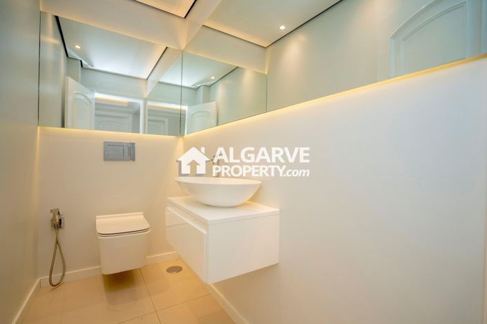 Image No.26-Villa de 6 chambres à vendre à Estói