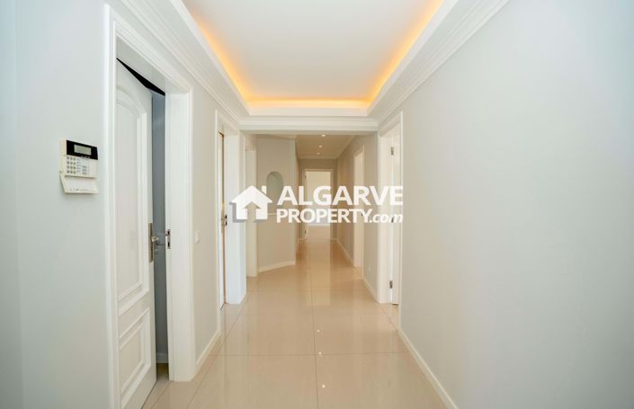 Image No.29-Villa de 6 chambres à vendre à Estói