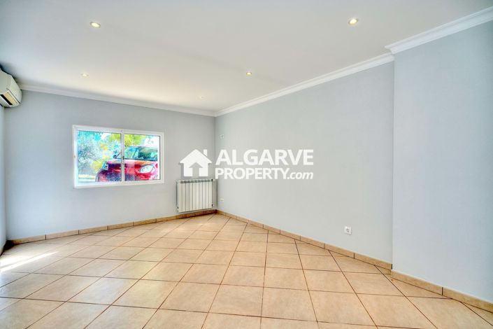 Image No.30-Villa de 6 chambres à vendre à Estói