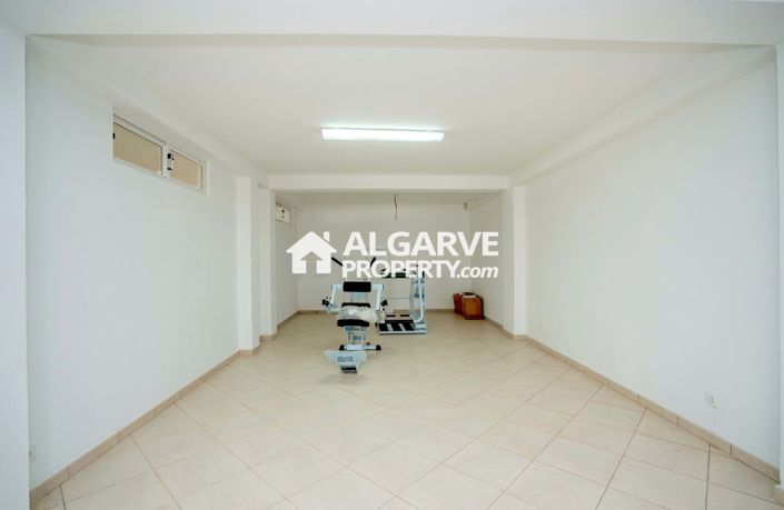 Image No.37-Villa de 6 chambres à vendre à Estói