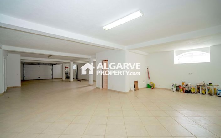 Image No.38-Villa de 6 chambres à vendre à Estói