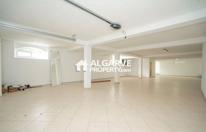 Image No.39-Villa de 6 chambres à vendre à Estói