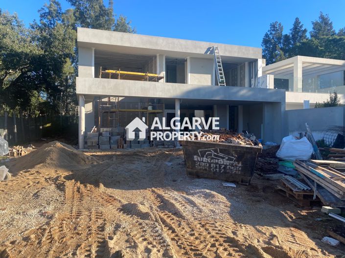 Image No.25-4 Bed Villa for sale