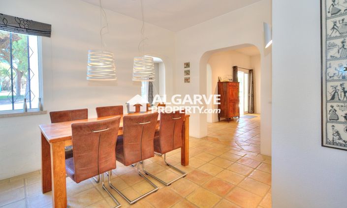 Image No.41-3 Bed Villa for sale