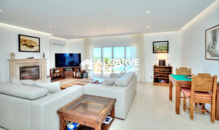 Image No.2-5 Bed Villa for sale