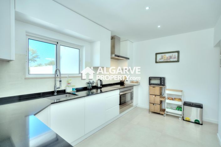 Image No.3-5 Bed Villa for sale