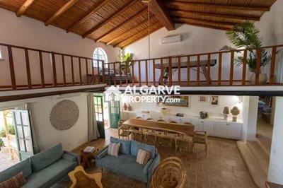 3-9978-78d1f4f8b6655591b02d22fabb36a692d73cca