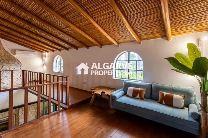 Image No.16-7 Bed Villa for sale