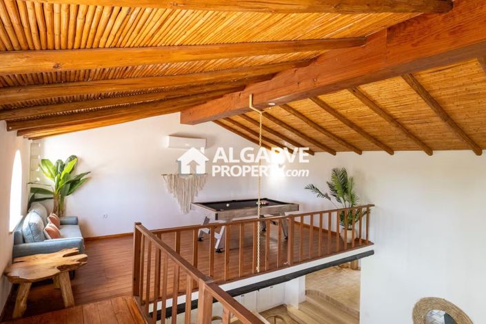 Image No.19-7 Bed Villa for sale