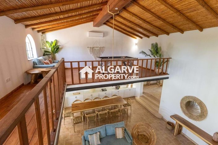 Image No.20-7 Bed Villa for sale