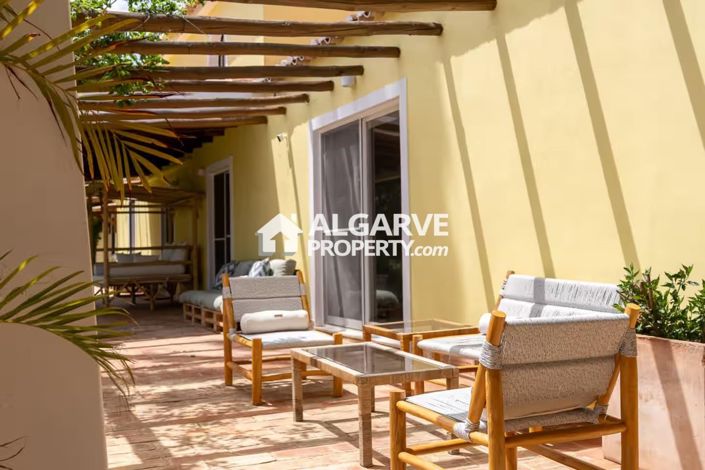 Image No.21-7 Bed Villa for sale