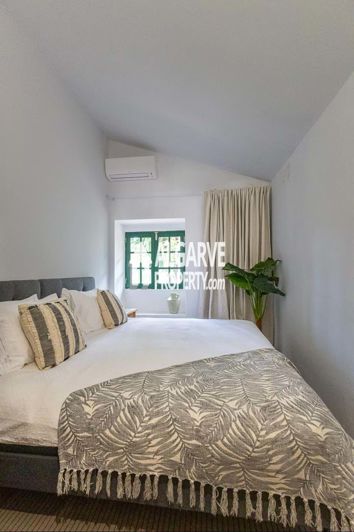 Image No.54-7 Bed Villa for sale